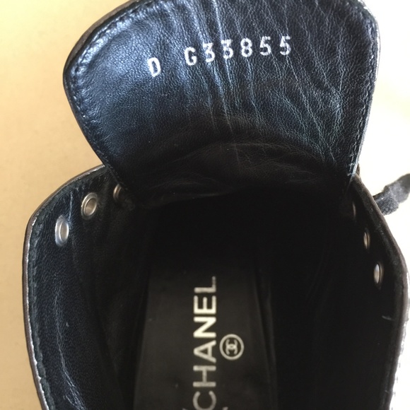 CHANEL Metallic Cap Toe Boots, Size 10 - Picture 5 of 12